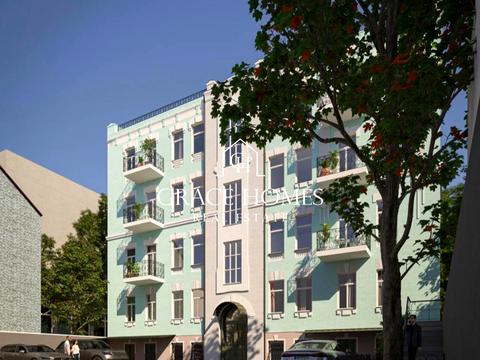 комерційна за адресою Еспланадна вул., 32-В