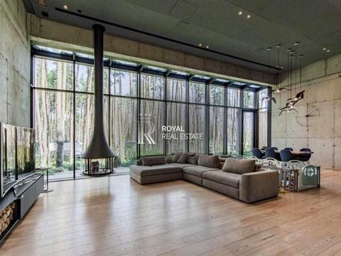 будинок за адресою успішна