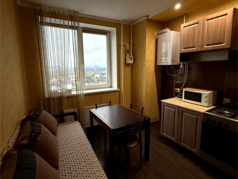 квартира за адресою Садова вул., 1-Б