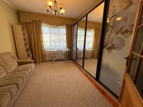 будинок за адресою Головна, 111