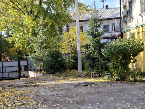 паркомісце за адресою Степана Бандери вул., 11