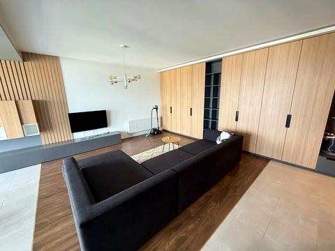 квартира по адресу Рабочая ул., 166-Д