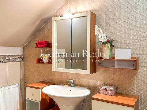 будинок за адресою Анатолія Солов'яненка вул.