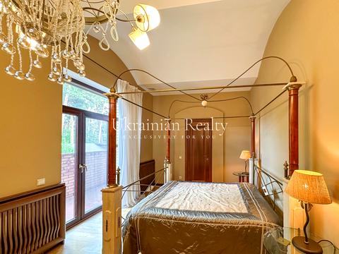 будинок за адресою Анатолія Солов'яненка вул.