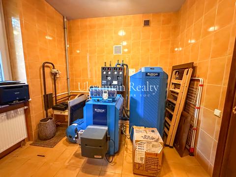 будинок за адресою Анатолія Солов'яненка вул.