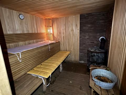 будинок за адресою Тиха, 16