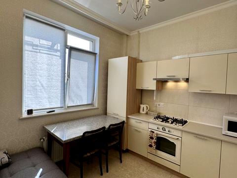 квартира за адресою Олексія Вадатурського вул. (Маршала Малиновського), 18б