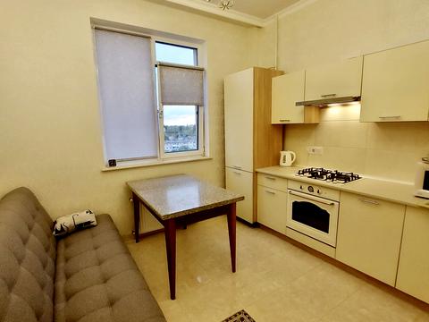 квартира за адресою Олексія Вадатурського вул. (Маршала Малиновського), 18б