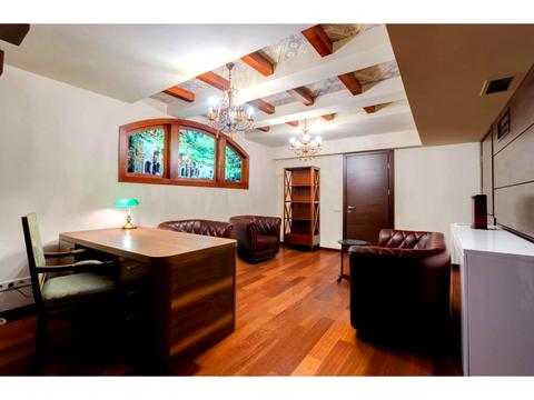 комерційна за адресою Золотоворітська вул., 2-А