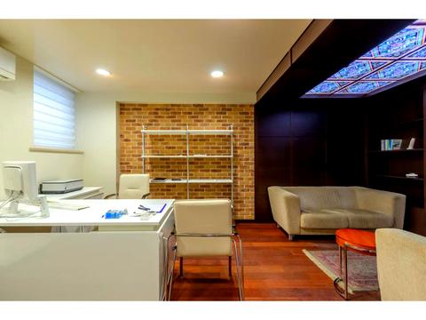 комерційна за адресою Золотоворітська вул., 2-А