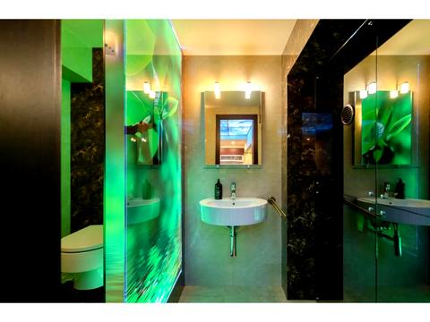 комерційна за адресою Золотоворітська вул., 2-А