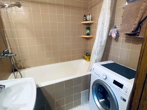 квартира за адресою Василя Сухомлинського вул. (Совхозна), 69