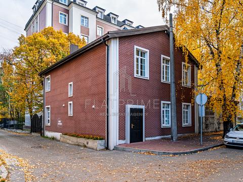 комерційна за адресою Григорія Кочура вул. (Олександра Пироговського), 19/8