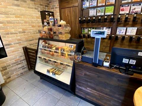 комерційна за адресою Милославська вул., 41/15