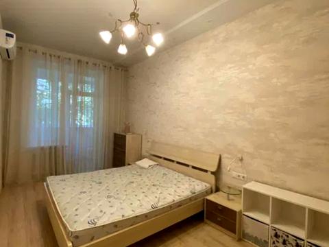 квартира за адресою Академіка Чекмарьова вул., 7