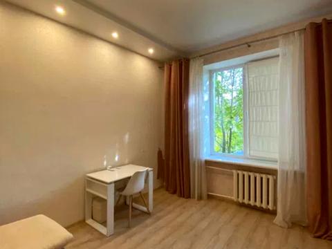 квартира за адресою Академіка Чекмарьова вул., 7