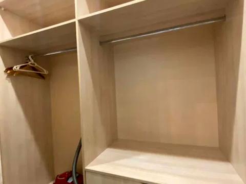 квартира за адресою Академіка Чекмарьова вул., 7