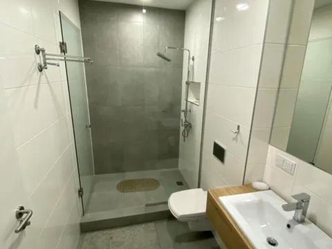 квартира за адресою Левка Лук'яненка вул. (Василя Жуковського), 16, 18, 20, 24