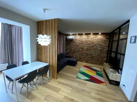 квартира за адресою Левка Лук'яненка вул. (Василя Жуковського), 16, 18, 20, 24