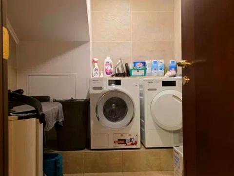 будинок за адресою Михайла Драгоманова вул. (Димитрова)