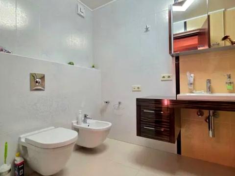 будинок за адресою Михайла Драгоманова вул. (Димитрова)