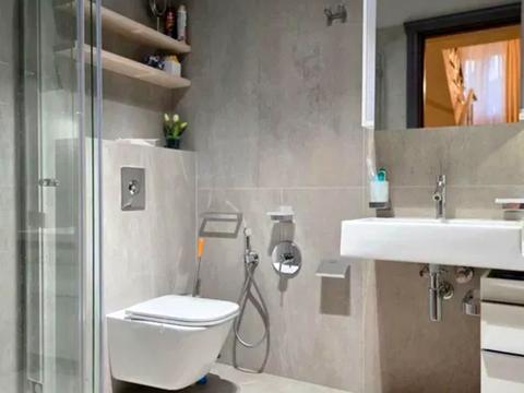 будинок за адресою Михайла Драгоманова вул. (Димитрова)