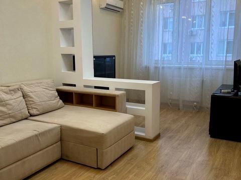 квартира за адресою Феодосійська вул., 2-Л