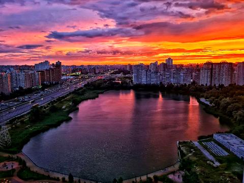 квартира за адресою Ревуцького вул., 40-Г