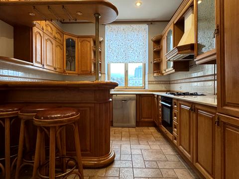 квартира за адресою Євгена Чикаленка вул. (Пушкінська), 20