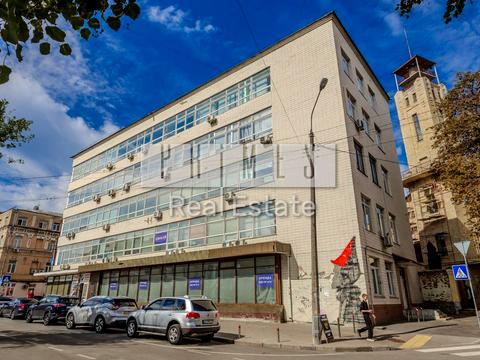 комерційна за адресою Спаська вул., 8-Б