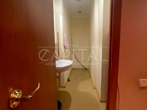 комерційна за адресою Печерський узвіз, 15