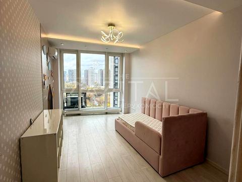 квартира за адресою Зарічна вул., 4