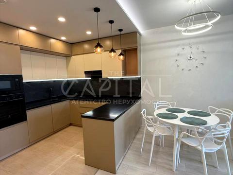 квартира за адресою Зарічна вул., 4