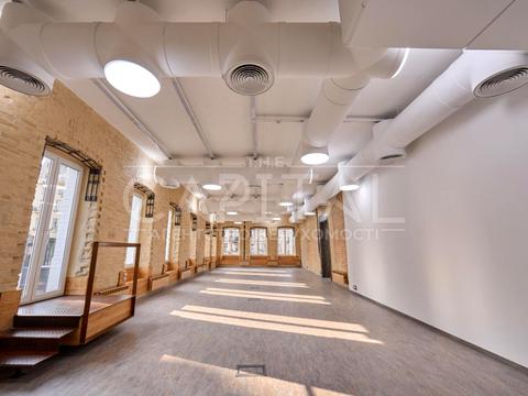 комерційна за адресою Велика Васильківська вул. (Червоноармійська), 24