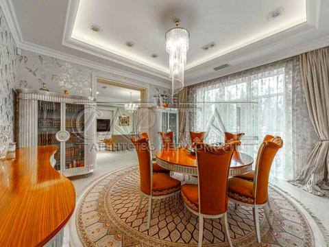 дом по адресу Свято-Покровская ул. (Ленина)