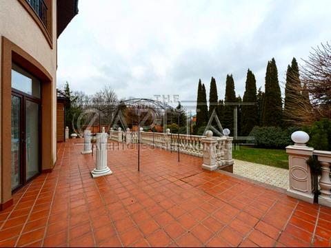 дом по адресу Свято-Покровская ул. (Ленина)