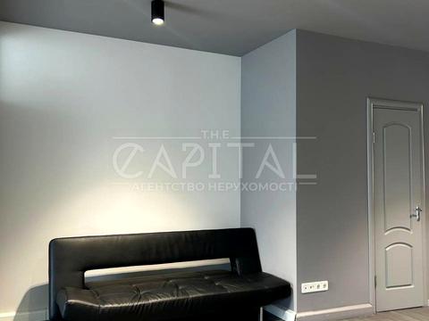 комерційна за адресою Лесі Українки бульв., 7