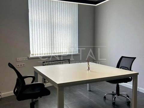 комерційна за адресою Лесі Українки бульв., 7