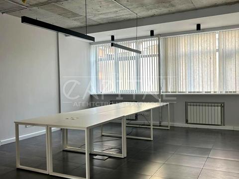 комерційна за адресою Лесі Українки бульв., 7