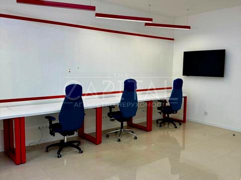 комерційна за адресою Оболонська набережна вул., 19