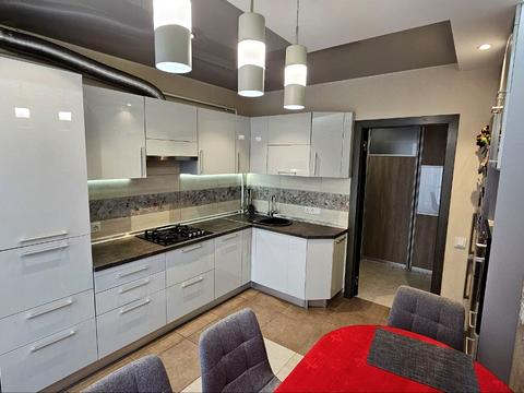 квартира за адресою Левка Лук'яненка вул. (Василя Жуковського), 16-24