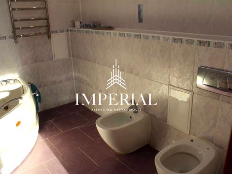 квартира за адресою Анни Ахматової вул., 13