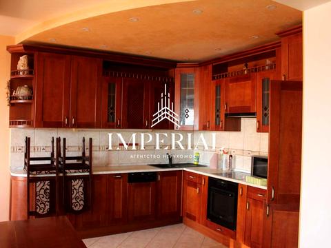 квартира за адресою Анни Ахматової вул., 13