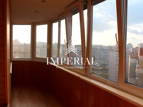 квартира за адресою Анни Ахматової вул., 13