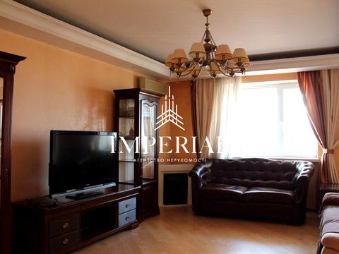 квартира за адресою Анни Ахматової вул., 13