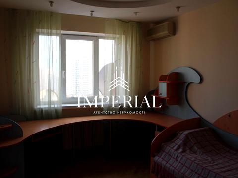 квартира за адресою Анни Ахматової вул., 13