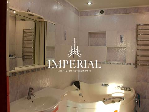 квартира за адресою Анни Ахматової вул., 13