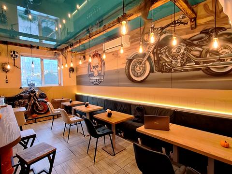 комерційна за адресою Щаслива вул., 11