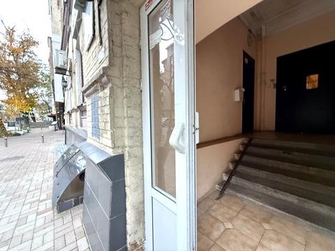 коммерческая по адресу Героїв Небесної Сотні ул., 19в