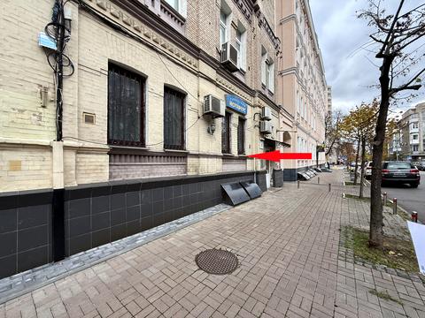 коммерческая по адресу Героїв Небесної Сотні ул., 19в